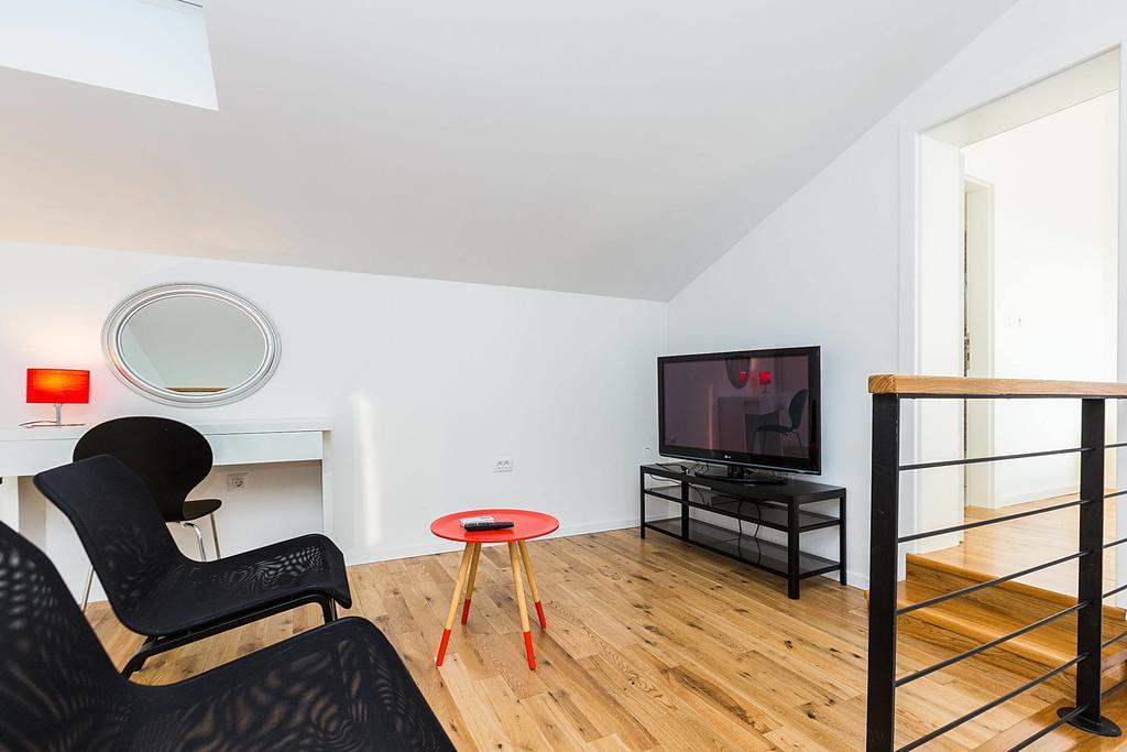 Apartments Dada بيوغْغاد نا موغو الغرفة الصورة